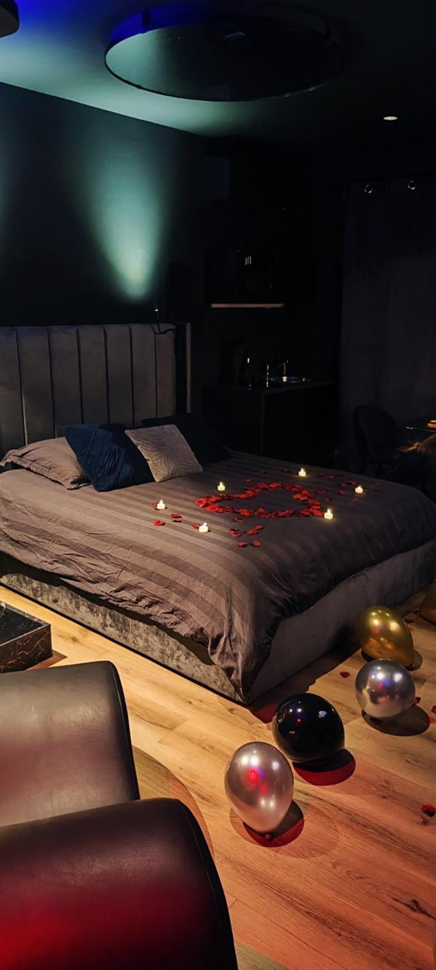 Loveroomxspa Bourg-Saint-Christophe Eksteriør billede