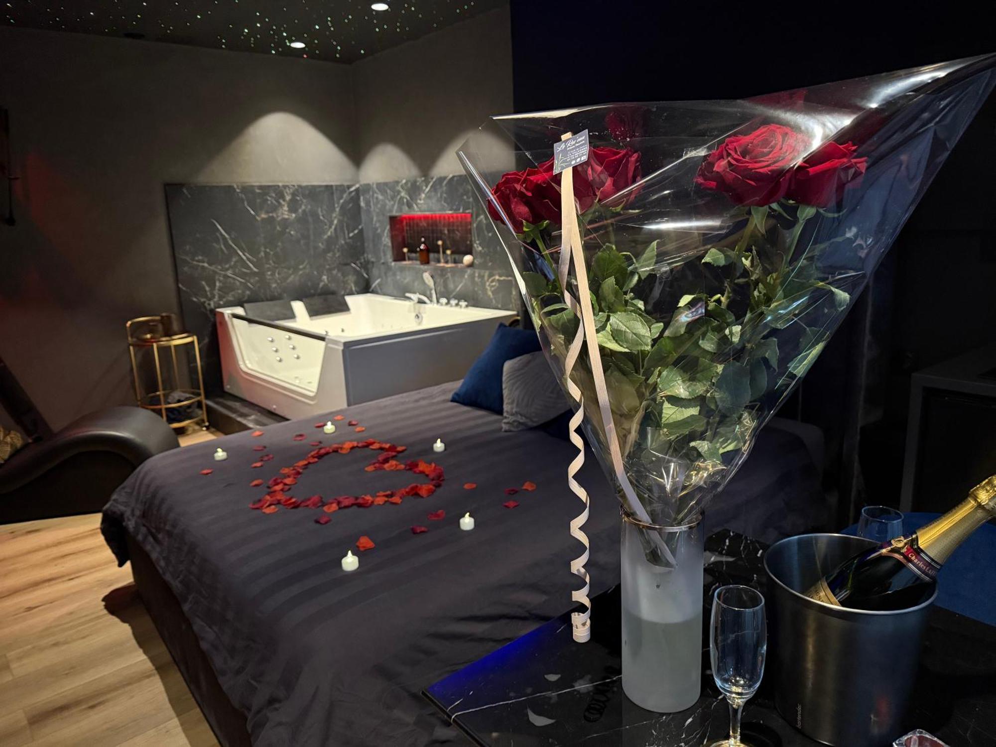 Loveroomxspa Bourg-Saint-Christophe Eksteriør billede